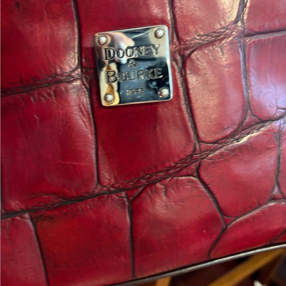 Dooney & Bourke Luna Red Croc Hobo Shoulder Bag Excellent Preowned Gorgeous - Picture 16 of 16